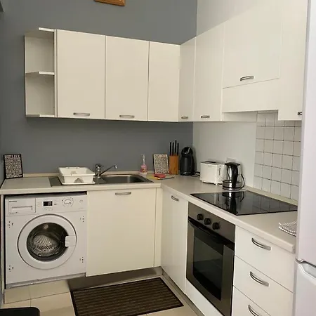 Sea Side Beautiful One Bedroom * St. Julian's